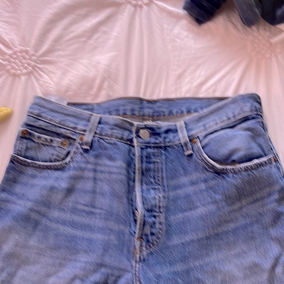 501 levis - Picture 1 of 4